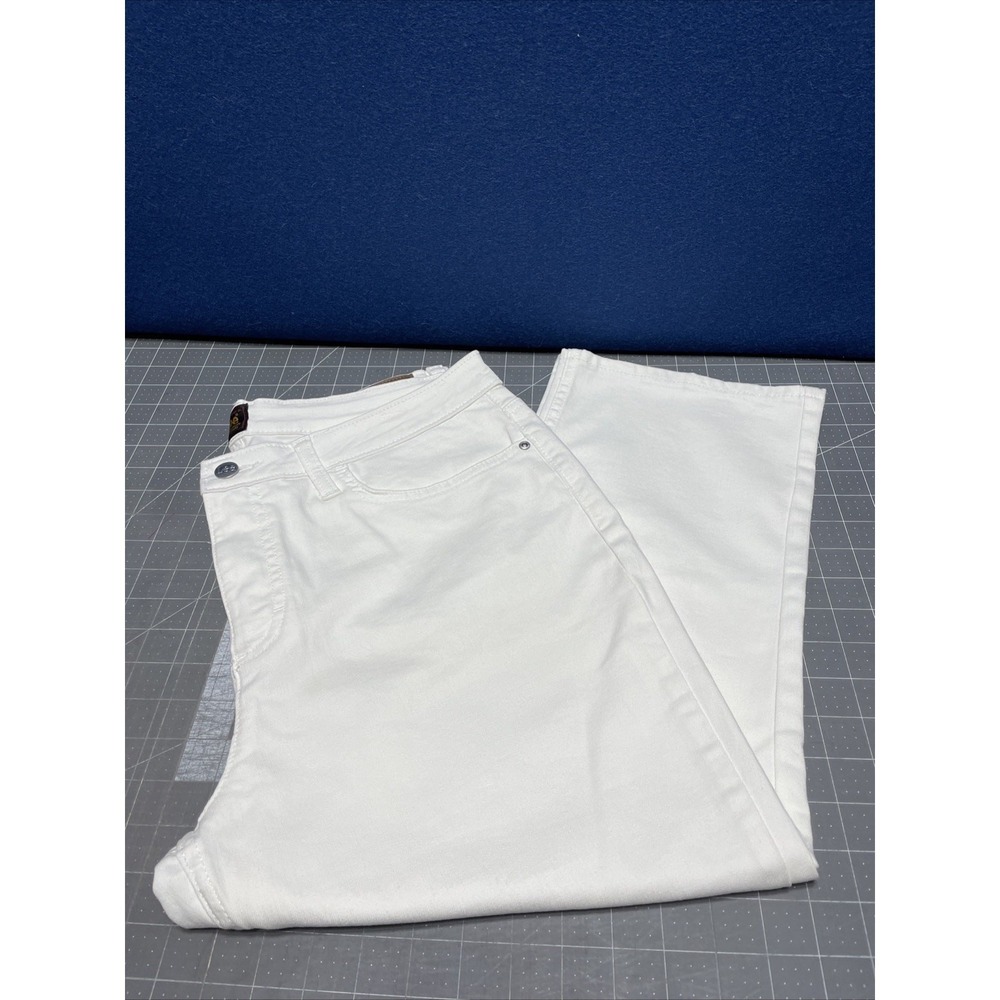 Lee‎ Riders Midrise Capri 16M Mid Rise White EUC